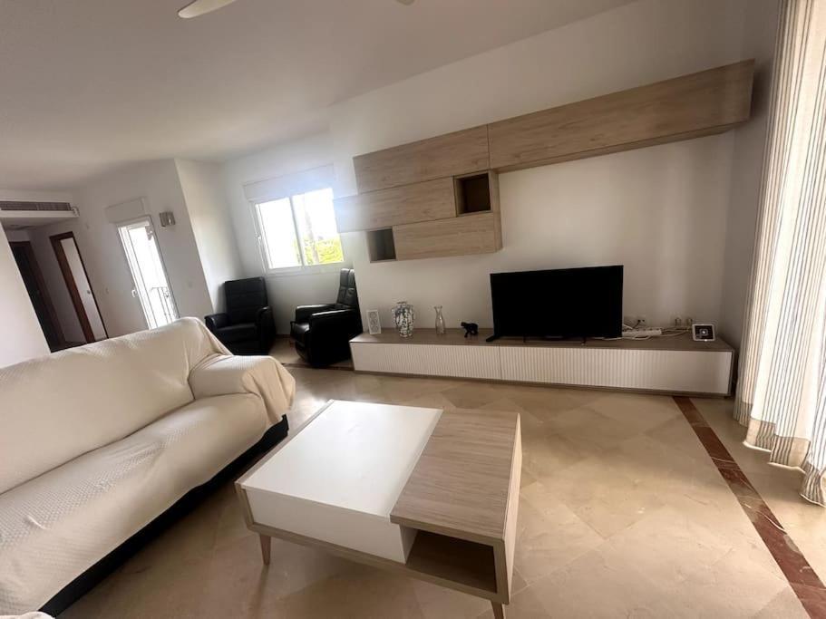 Costalita Beach Apartamento En Estepona Exteriér fotografie